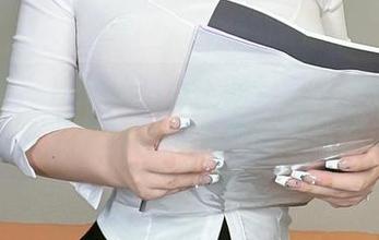 微密圈 – 120斤的小王同学把教室化成大型无圣光自拍现场，原图不怕你说！