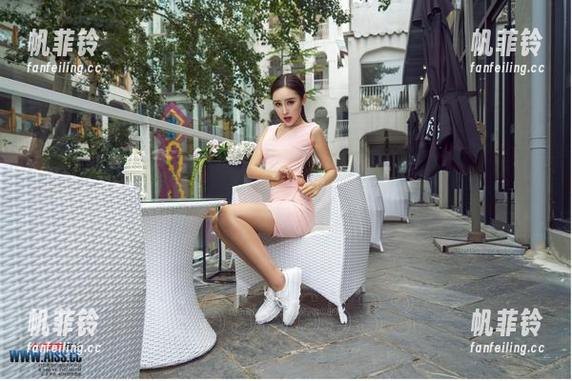 AISS爱丝(钻石版) - 引人注目的少女写真，福利的主角非亚美依莫属。