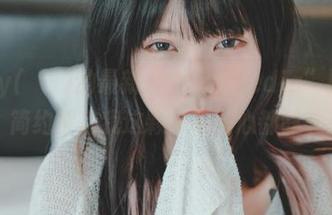 Hizzy(히지)的最新“PureMedia”照片，天呐，简约得连我这颗浮躁的心都静下来了。