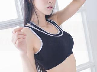 IMiss爱蜜社 – 在无圣光的镜头下，张思允Nice的运动姿态仍然很有戏
