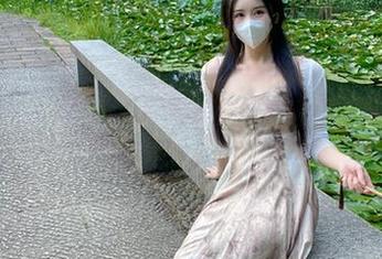 微密圈 – 在线合集再来一波？July芝岚的“学姐”其实玩得很花啊。