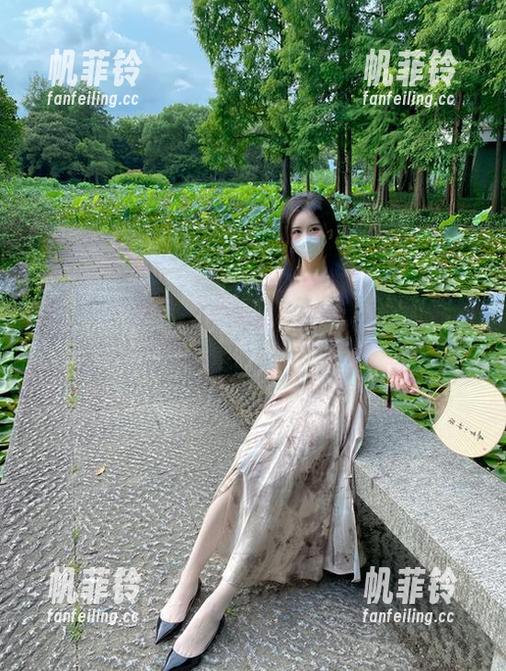 微密圈 - 在线合集再来一波？July芝岚的“学姐”其实玩得很花啊。
