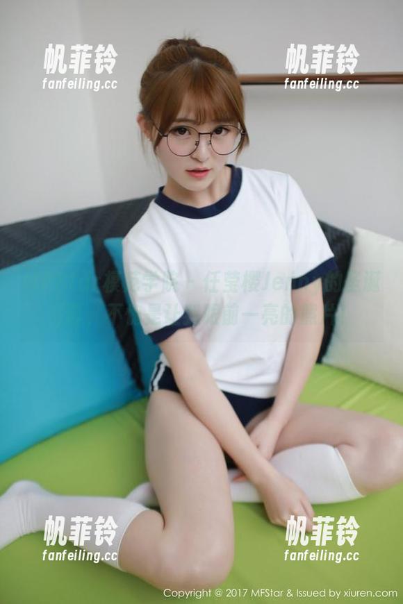 MFStar模范学院 - 任莹樱Jenny的圣诞写真，不愧是让我眼前一亮的照片！