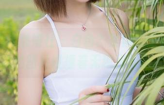 MiStar魅妍社 – 白色？是你，王婉悠：精选图片碰撞着无趣和优雅。