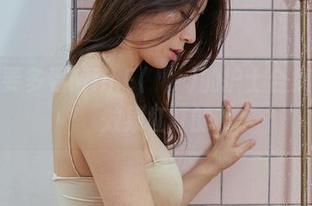 医生说要多看Min.E(민이)的护士合集，治愈效果杠杠的