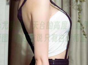 UGirls尤果网 – 天台的高度，赵伊彤的精选原图–谁还敢说只有白云和蓝天？
