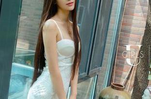 UGirls尤果网 – 精选齐贝贝图包，灰丝之下藏着多少心机呢？让我一探究竟！