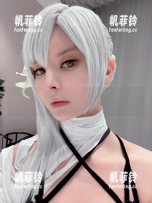 Vinnegal Vinnegal美图黑色摘录,似乎可以在这里找到一丝平静。