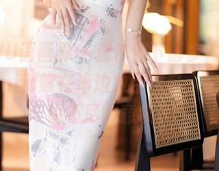 XIAOYU语画界 – 偶尔停下脚步，如王馨瑶yanni那般在海边放空思考，这张图片说不尽的意境。