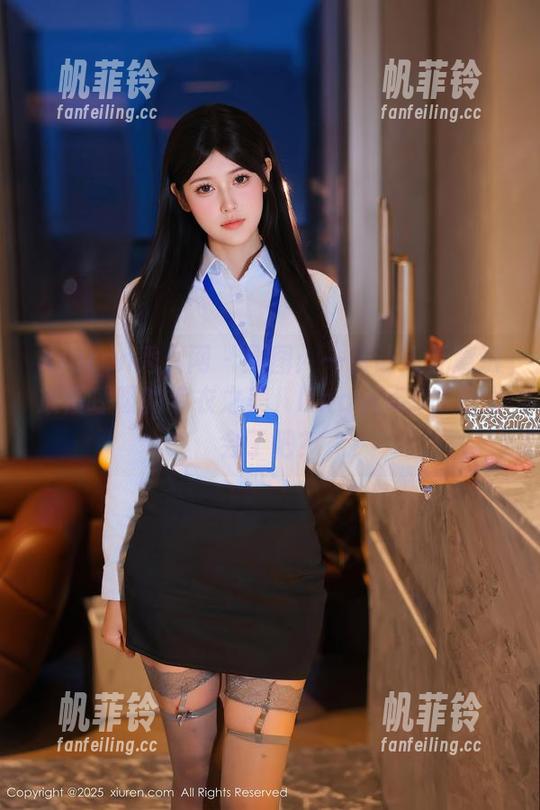 Xiuren秀人网 - 原图：一张让人无意识放慢呼吸的毛衣之美，lingyu69也是太会了吧？