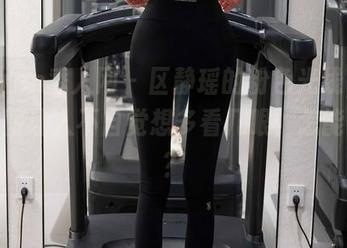 Xiuren秀人网 – 区静瑶的粉色光线，高清套图让人不自觉想多看几眼，怎能忍住？