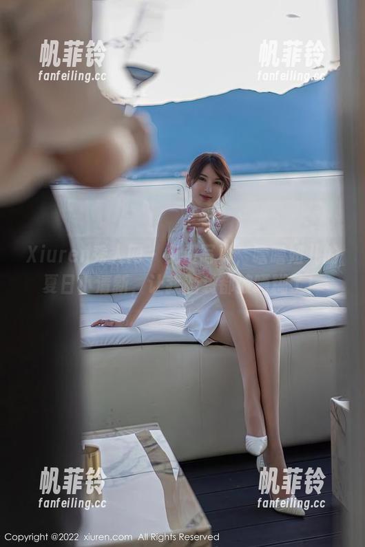 Xiuren秀人网 - 免费写真，噜噜妞儿的夏日小清新，让我脑袋都被晒糊了！