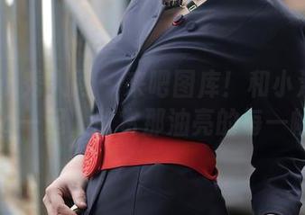 Xiuren秀人网 – 来吧图库！和小泡芙winna一起，欣赏那油亮的每一帧！