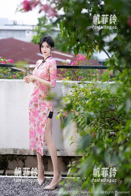 Xiuren秀人网-小茉莉jasmine Xiuren秀人网 - 下载小茉莉jasmine的写真集,保留一些“秘密”给你。