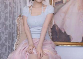Xiuren秀人网 – 徐莉芝Booty的红裙，似乎在诉说七雄八将的传奇，原图精选请慎点！