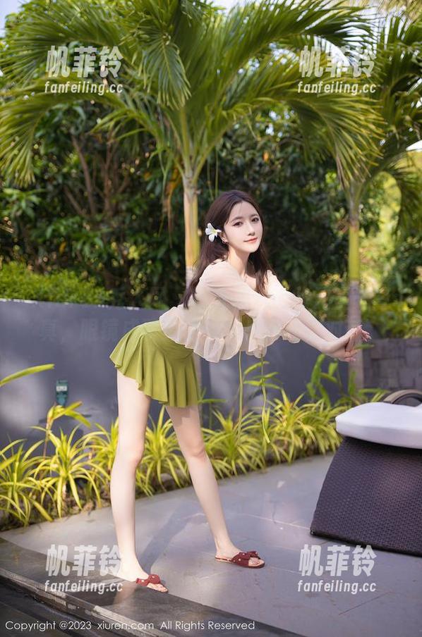 Xiuren秀人网 - 戴允祺zoe的无圣光写真，眼镜成了灵魂，似乎在和你对话。