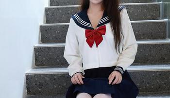 Xiuren秀人网 – 你见过的护士都要靠边站——易阳Silvia的护士写真让药都失去了效力！原图秀一秀！
