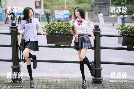 YouMi尤蜜荟 - 左冰Queen的“秘书”来了，想下载的请举手——有奖励哦！