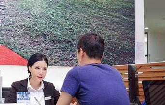aiss – 这波福利，索菲的粉色图包太诱人了，眼睛都舍不得离开。