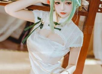 coser衣衣最新写真集，套装搭配是时候来个大推荐了吗？