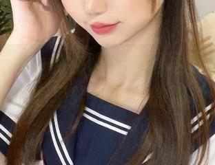 观赏nagisa魔物喵的短裙写真，期待着能在心里轻轻划过的那种…