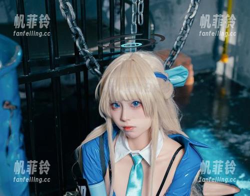 无期望，也无压力，三无人型的白衬衫图集中都是散发着优雅的‘怎样穿都ok’气息！