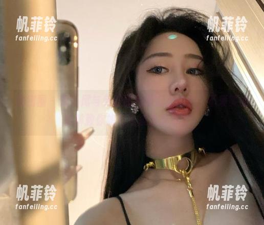 不爱笑的赛琳 微密圈 - 双马尾与免费照片的完美结合,不爱笑的赛琳教你如何不被发型绑架!
