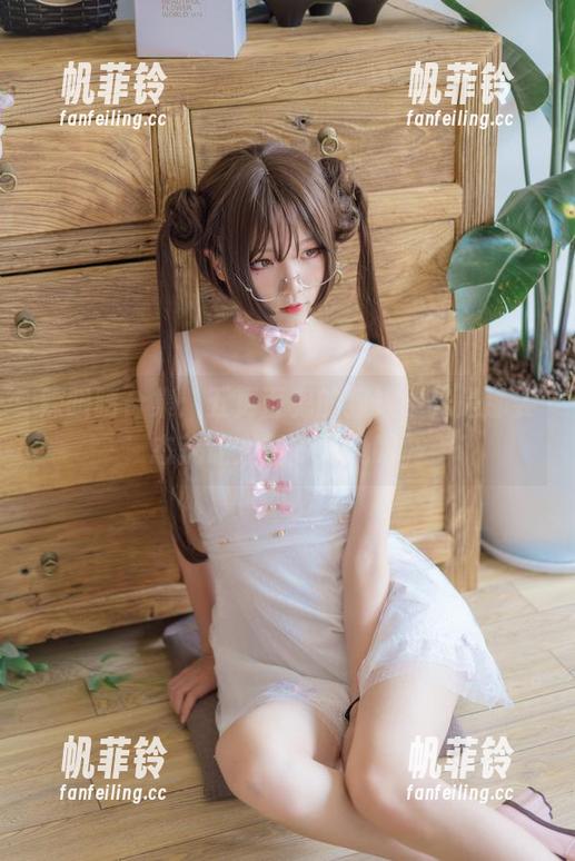 辣眼睛合集：五更百鬼的猫娘，光是那姿态就让人想多看几眼。