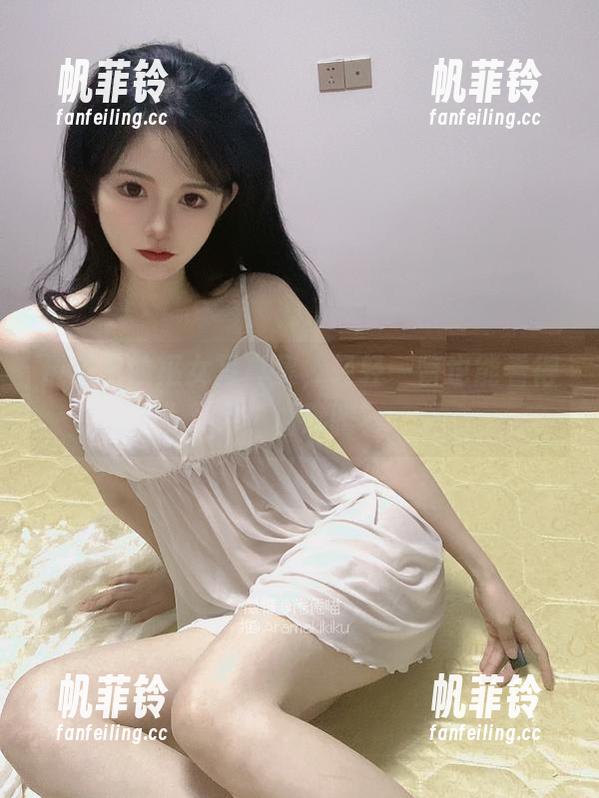 倦倦喵的巫女写真集，轻轻一瞥也能看得你热血沸腾？