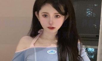 听说倦倦喵的新双人写真集出炉，真有些期待这回的更新能带来啥。