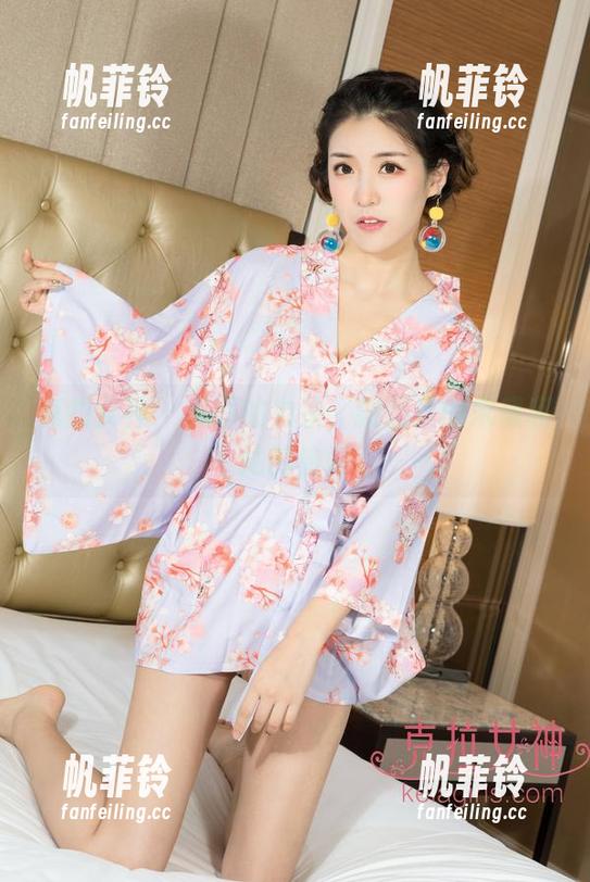 克拉女神 - 美图的力量，教室里的宋黛和她的偷闲