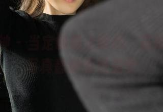 克拉女神 – 当定制遇上简约，燕妮的凉拖写真静静叛逆美学