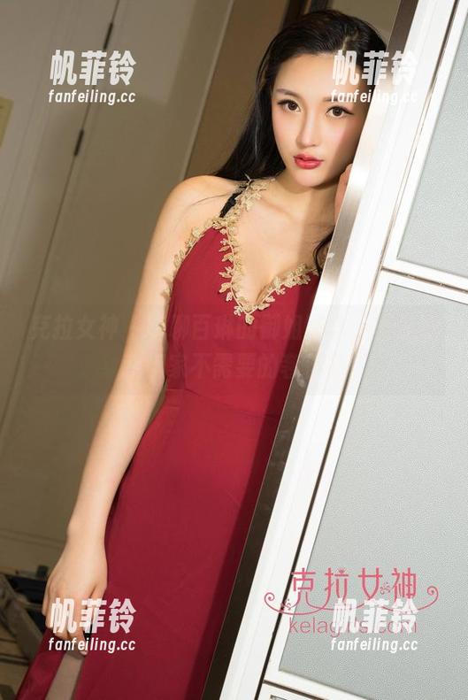 克拉女神 - 聊聊百琳的御姐写真，圣光是我们家不需要的奢侈品