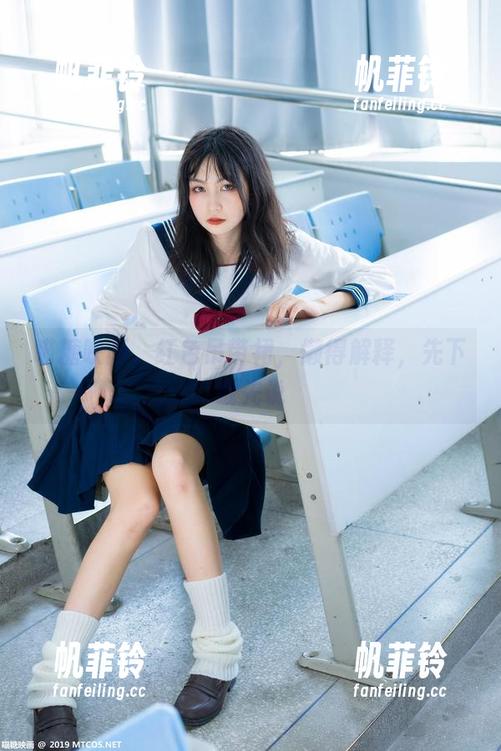 喵糖映画，红色吊带裙，懒得解释，先下载先说