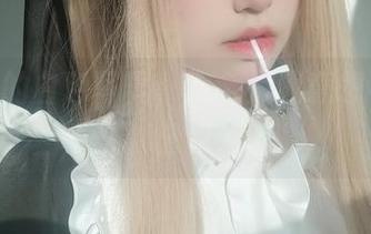 女主K的白色写真，完全是我意想不到的分享