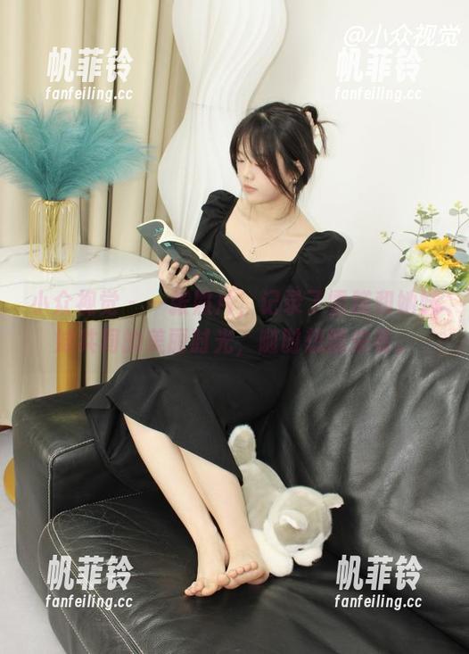 小众视觉 - 一张照片，记录了雪糕和她妹妹共同的美丽时光，随时想翻来看。