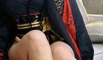 小瑶幺幺的牛仔裤，图片背后看似朴素的优雅