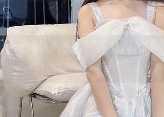 微密圈 – 小萌子的体操服私房展：我沉迷于这种随性和不羁