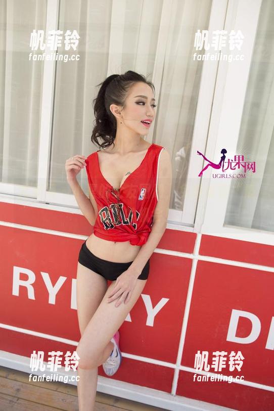 尤果网 - 小喜的女友图册，免费给你“眨眼”的机会！