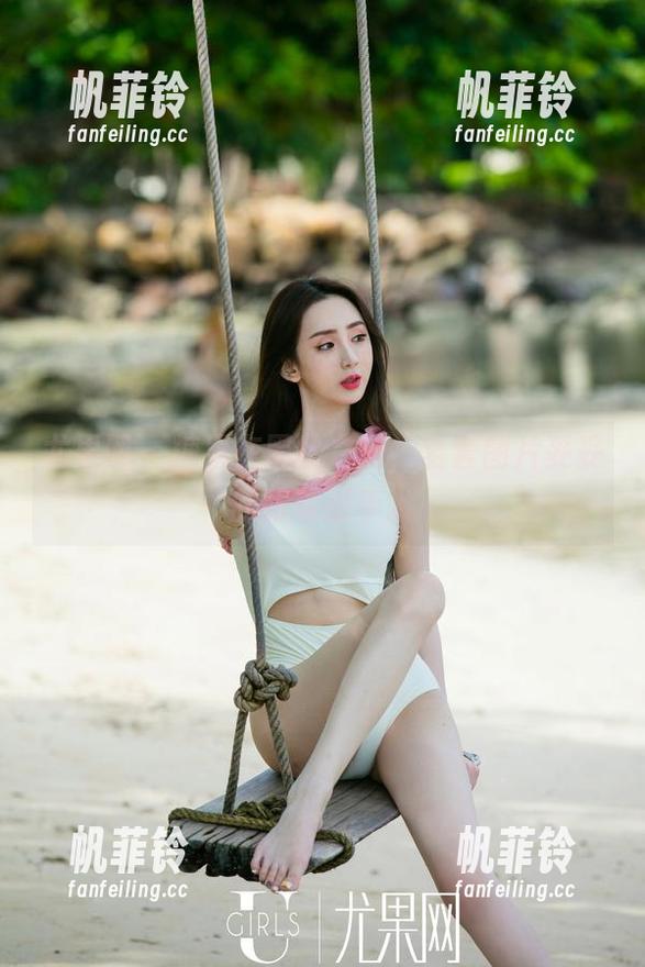 尤果网 - 糖果在黑丝之间，全套图片妥妥的眼球杀手。
