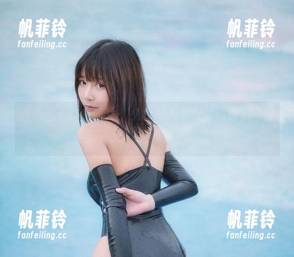 想流连于这组照片，兔色撩人不仅是封面，‘抱走莫子aa’是看点，哈哈！