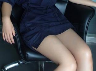 推女郎 – 快来在线观赏，原图直击易阳的完美美腿，真让人想多看几眼。