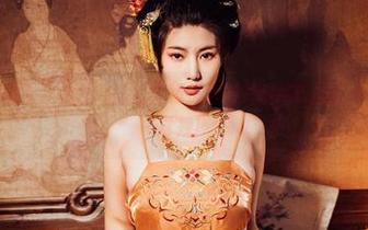 谁说女仆只能是黑白？网盘里星澜是澜澜叫澜妹呀的乳牛女仆打破了常规！