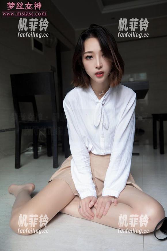 梦丝女神 - 晓晓眼镜大公开：图集分享，别问我眼镜里有没有窝藏段子哦！