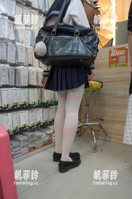森萝财团 - 小七的睡衣写真更新了，干脆就叫‘懒散小日子’吧！