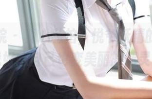 模范学院 – 真心私拍，悦爷妖精的礼服让我好想自己也变美丽的精灵！