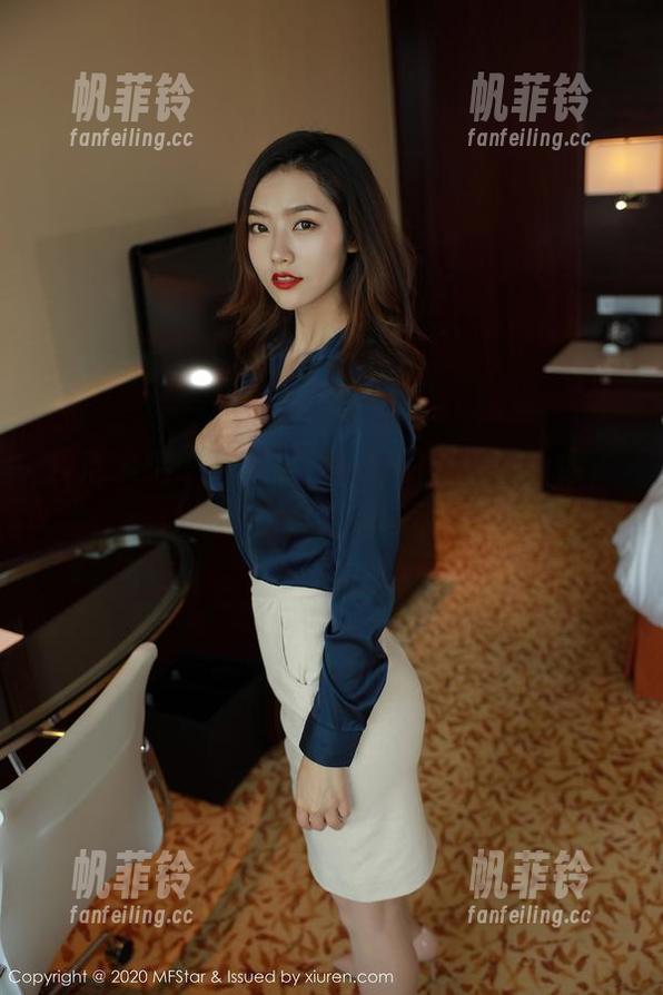 模范学院 - 艾莉Evelyn的双马尾画像，让人不由自主想多看几眼