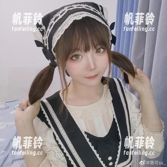 原图说：洛可ss的瑜伽姿势，看着真让人想...好吧，继续看吧。
