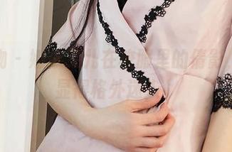 爱尤物 – 娜依灵儿在校服里的倩影，定制显得格外迷人。