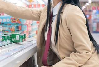 在线访问“爱老师phd”，体操服和资源只让你短暂眨眼！